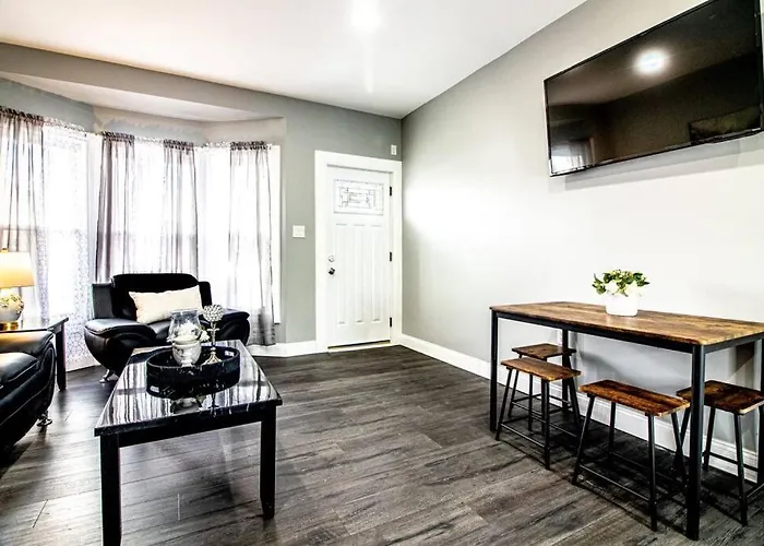 Modern 1 Bedroom Apartment Close Falls And Casino
