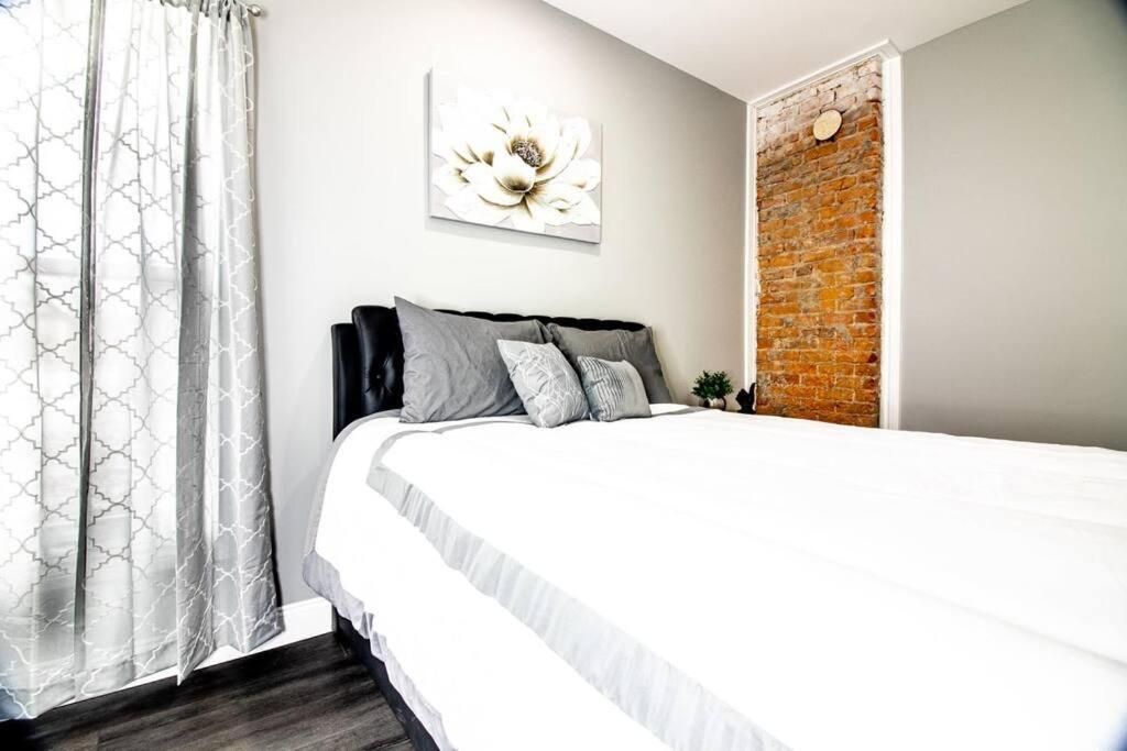 Modern 1 Bedroom Close Falls And Casino *