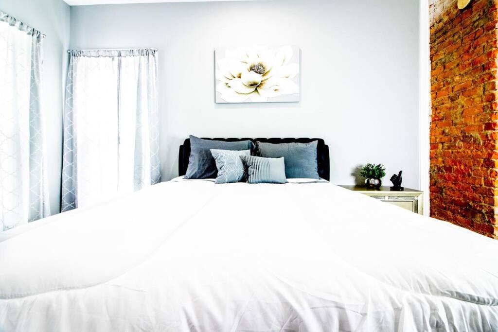 Apartment Modern 1 Bedroom Close Falls And Casino