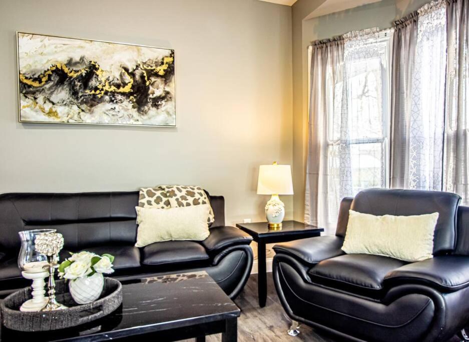Modern 1 Bedroom Close Falls And Casino *